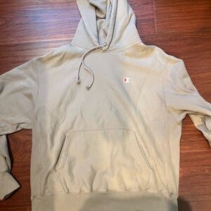 Champion hoodie size L